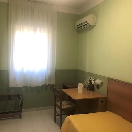 Yellow Park Hotel 3*